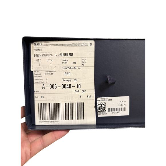 Louis Vuitton LV Trainer Sneakers Blue Embossed Monogram Size 9.5LV US 10.5-11.5 - Picture 10 of 13